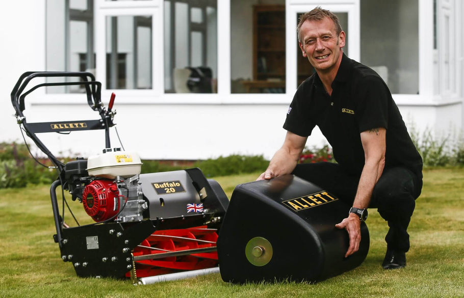 Using a Cylinder Mower to Create a Beautifully Striped Lawn